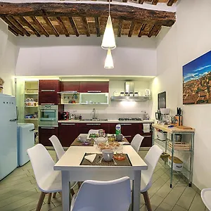 Apartment Cozy In The Heart Of, Siena